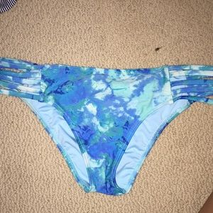 Forever 21 cheeky bottoms